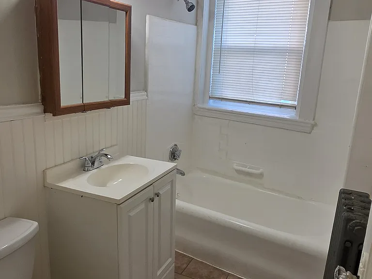 30 Franklin St #9 — Photo 7