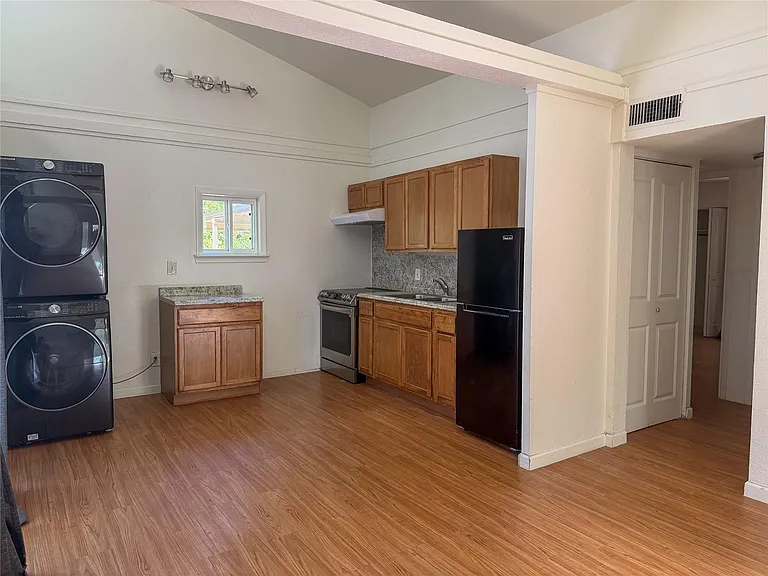 1505 Robert Weaver Ave — Photo 5