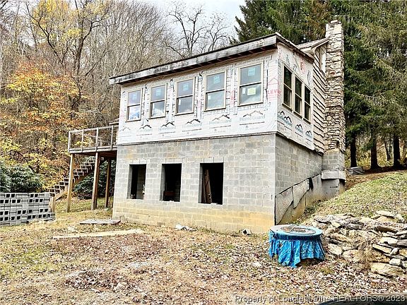 4th image of 269 Willow Mountain Dr