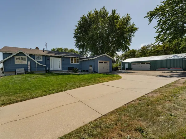 4830 Salley Ln NW, Rochester, MN 55901