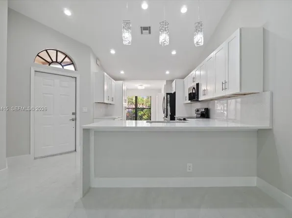 22665 Meridiana Dr, Boca Raton, FL 33433