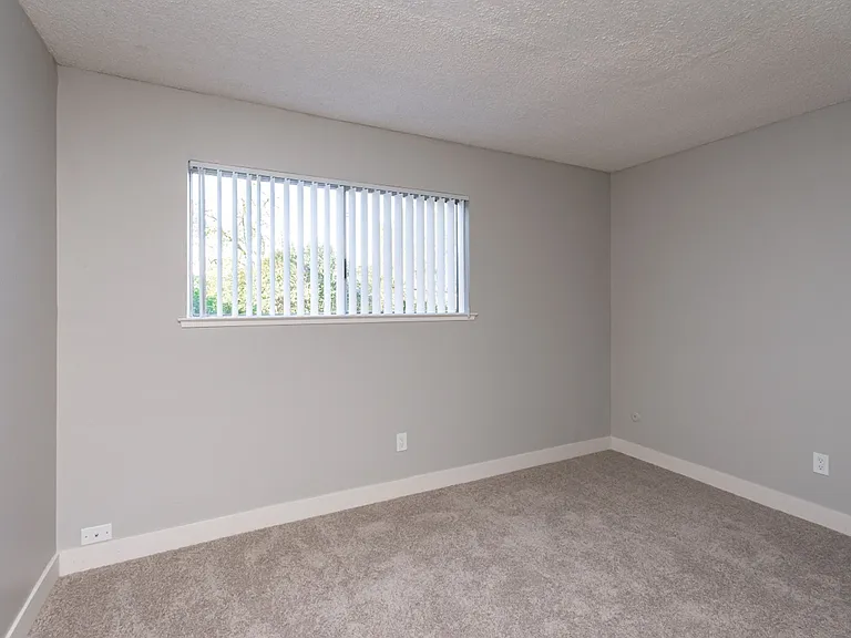Redwoods at Mather Station Apartments — Photo 110