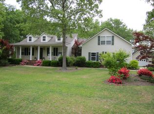 586 Deer Run Rd, New Bern, NC 28562