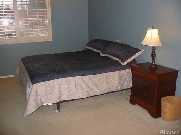 5th image of 1080 NW Thornwood Cir