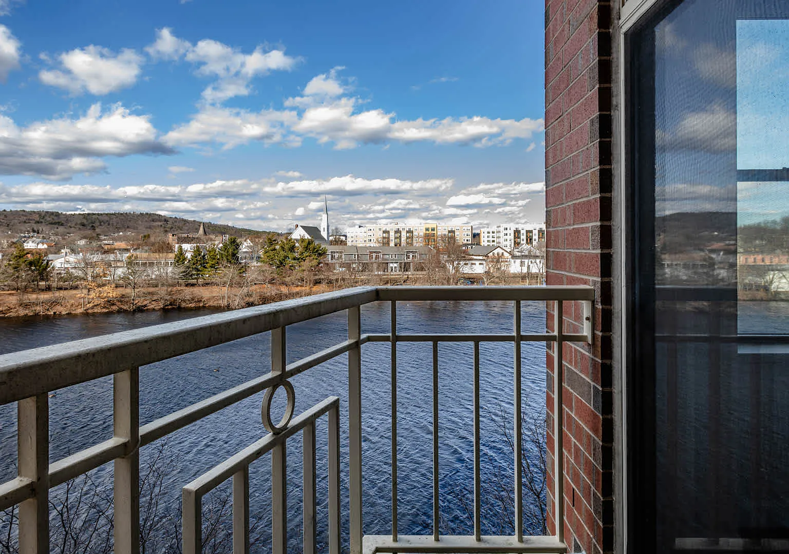 Cronin's Landing — Photo 2