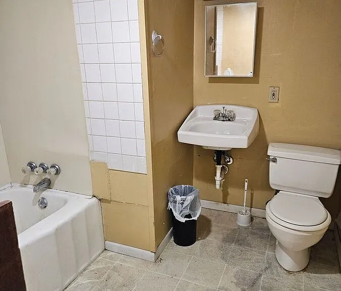334 Saint Patrick St #1/2 — Photo 6