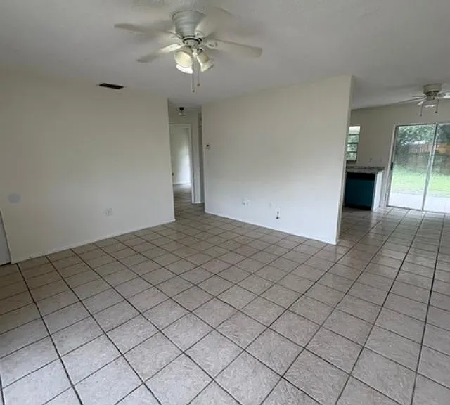 7238 Exemplar Dr — Photo 2