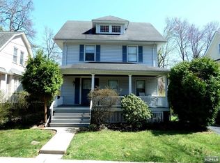 41 Garfield Pl, Ridgewood, NJ 07450