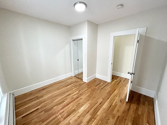 5th image of 11 Elder St #1L