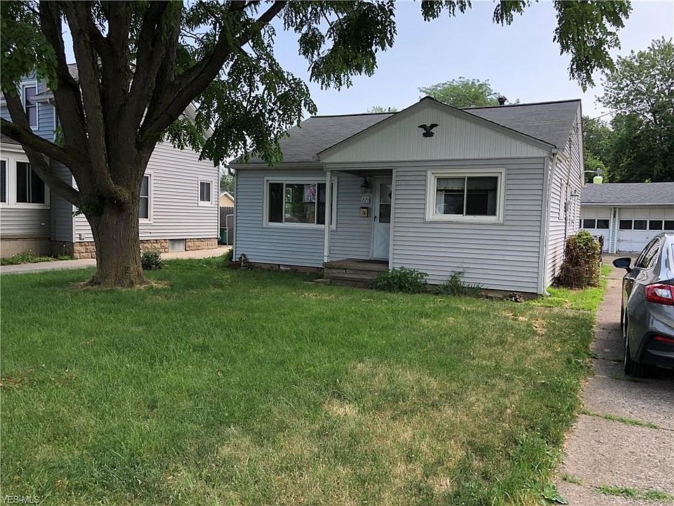 1st image of 221 Kentucky Ave