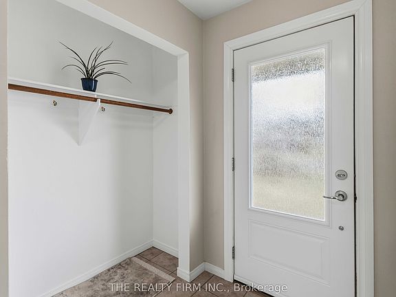 4th image of 180 Rutherford Ave