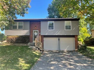 2733 Highland Village Ln, Miamisburg, OH 45342