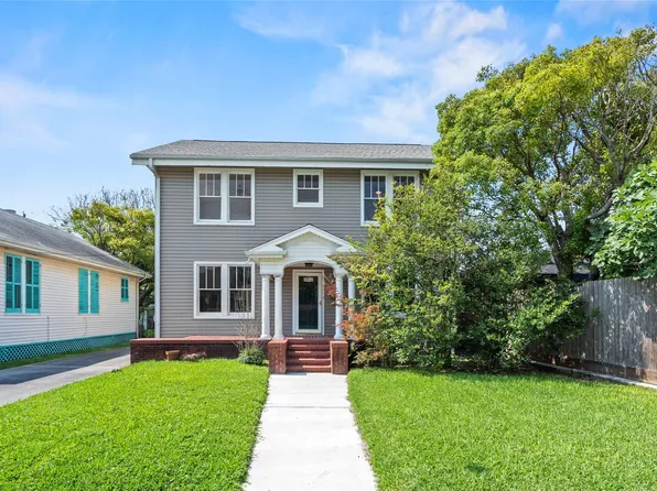 3910 Avenue R 1/2, Galveston, TX 77550