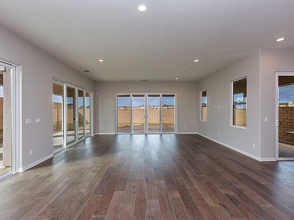 3rd image of 6792 Elegante Way