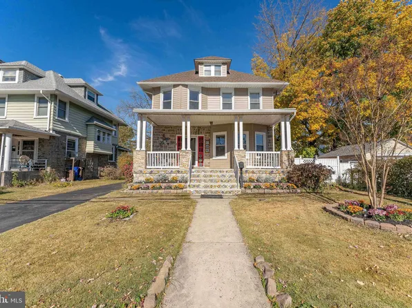 813 14th Ave, Prospect Park, PA 19076