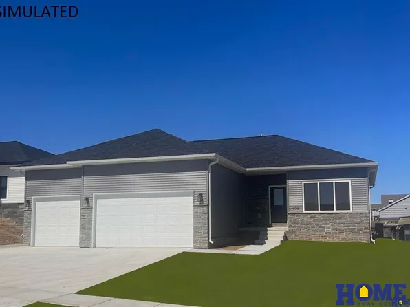 808 Middleton Ave, Lincoln, NE 68521