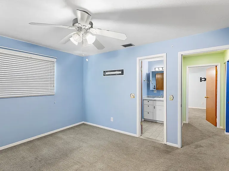 1634 Lantana Ln — Photo 21