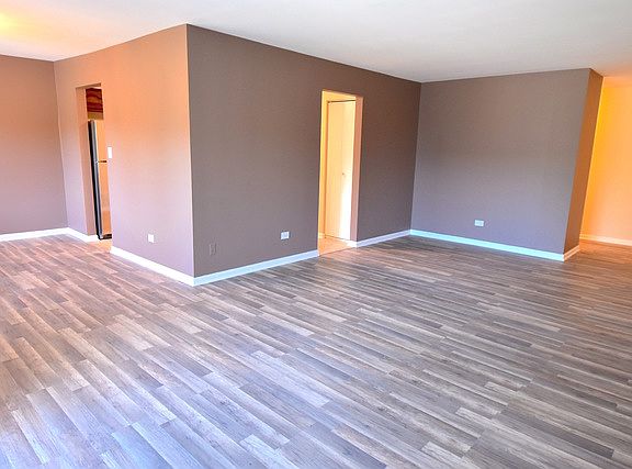 3rd image of 9342 Landings Ln Unit 201