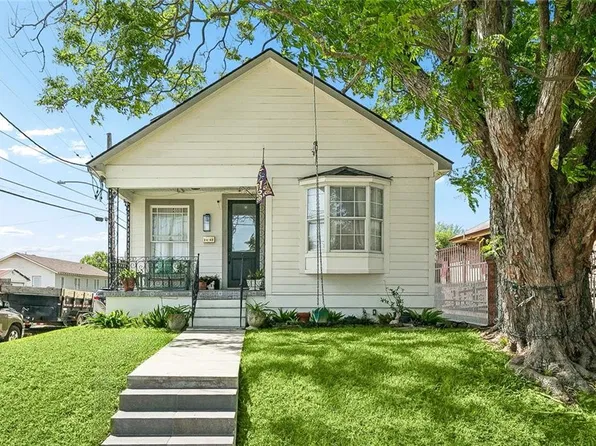 2482 Jasmine St, New Orleans, LA 70122