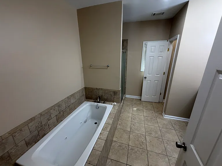 188 Ormond St SE — Photo 2