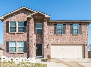 704 Daughters Dr, Burleson, TX 76028