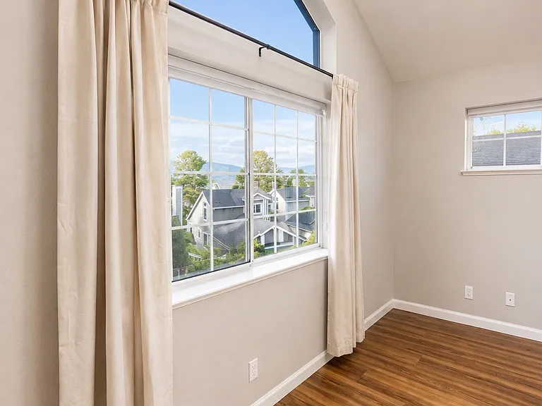 20 Moonlight Ct — Photo 6