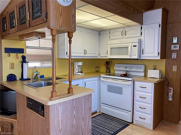 2nd image of 4551 Sawmill Dr E