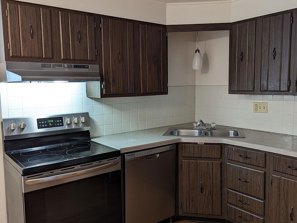 1st image of 8 Losson Garden Dr #5