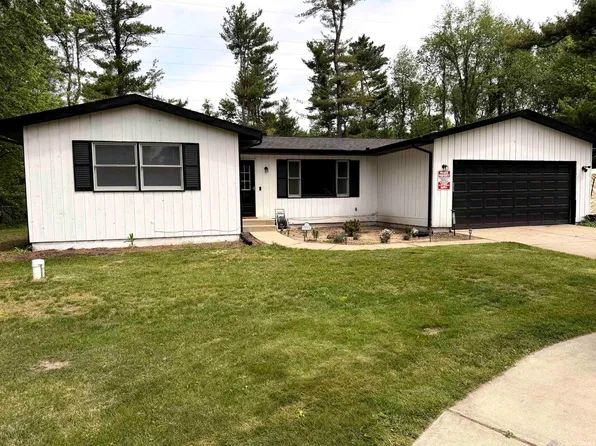 51822 Currant Rd, Granger, IN 46530