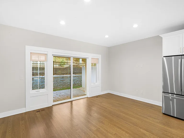 312 Hillside Ave #2 — Photo 4