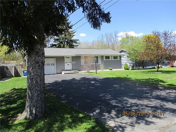 2nd image of 208 Inwood Dr