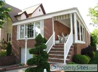 43 W 3rd St, Bayonne, NJ 07002
