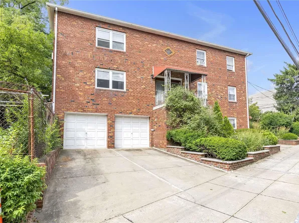 60-60 86th Street, Middle Village, NY 11379