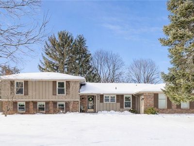 9 Bromley Rd, Pittsford, NY, 14534