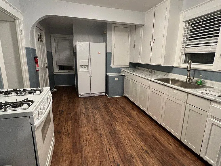 537 E Woodland St — Photo 5