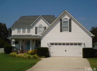 374 Club House Dr, Dunn, NC 28334