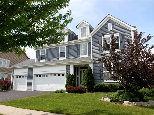 1692 Haig Point Ln, Vernon Hills, IL 60061