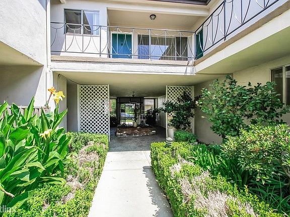 006-Front_View-693059-mls