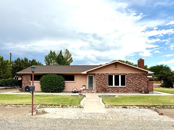 46 Maple Dr, Yerington, NV 89447