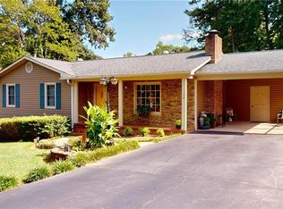 130 Ashley Dr, Dobson, NC 27017