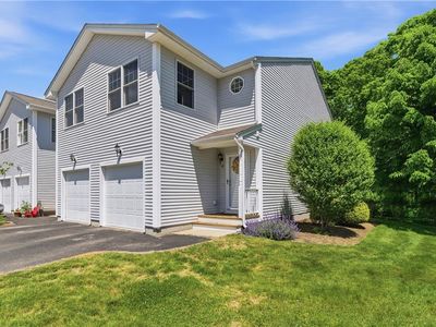 8 Susan Cir, South Kingstown, RI, 02879