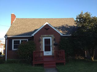 302 S 5th St, Youngwood, PA 15697