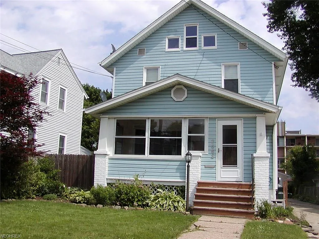 2553 3rd St photo 1