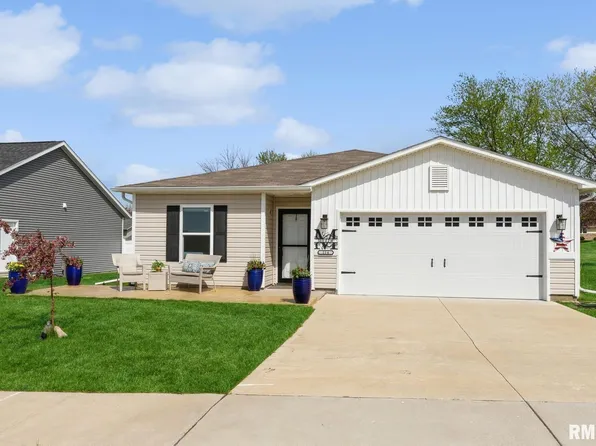 214 14th Ave, De Witt, IA 52742