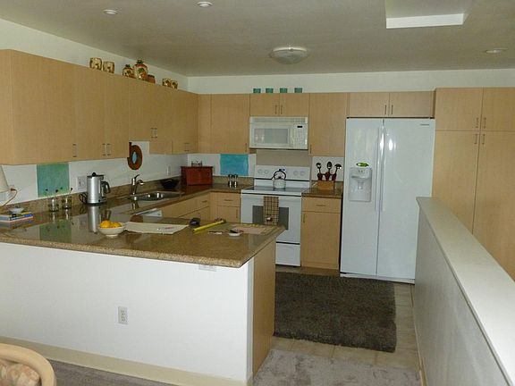 Kitchen-new appliances and granite counter tops