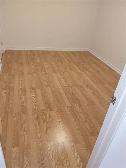 693 Dalvigney St NW — Photo 14