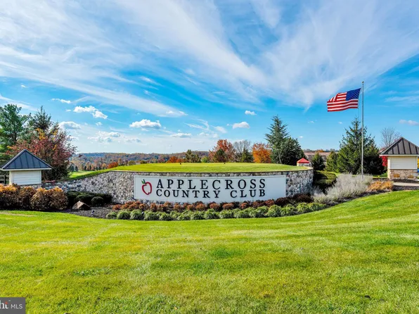 575 Prizer Ct, Downingtown, PA 19335