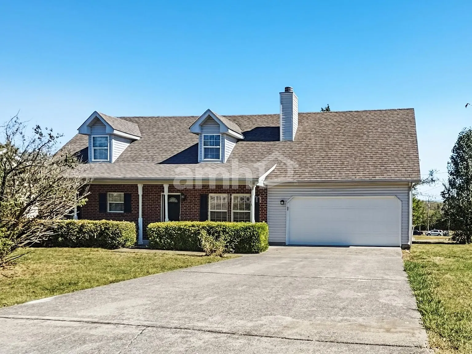 3 bed, 2.0 bath, 1664 sqft, $2,180 — Photo 1