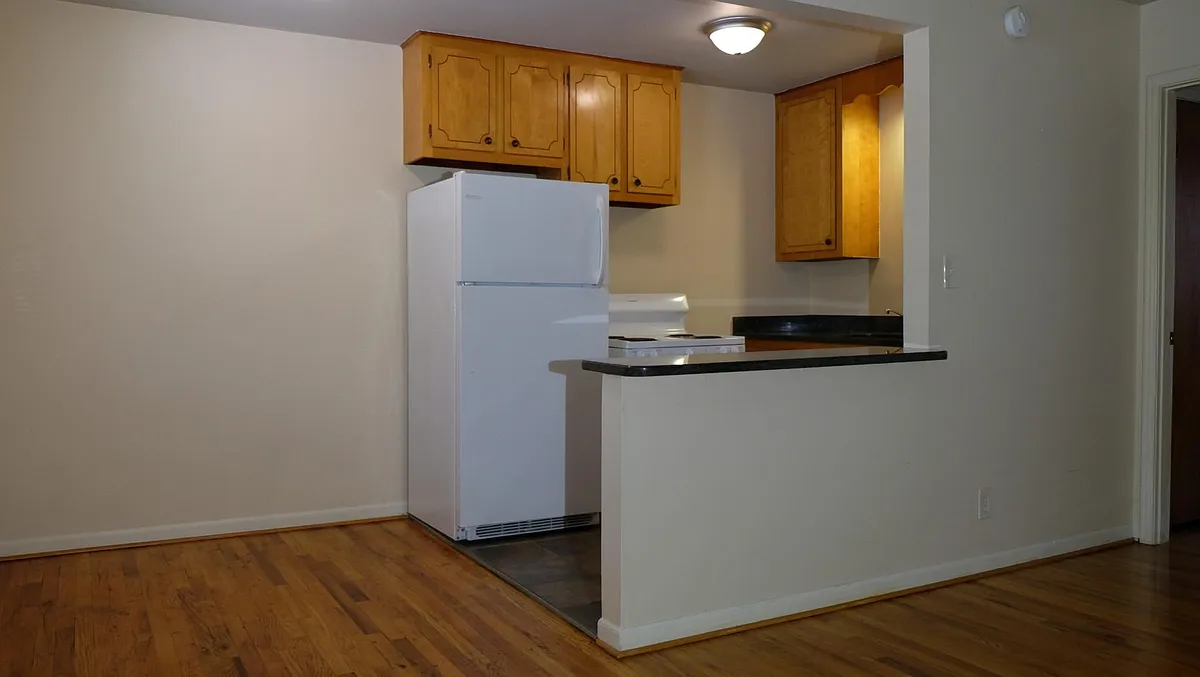 Building Photo - 2540 Sharondale Dr #3