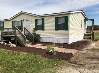 8639 State Highway 43 S, Grimesland, NC 27837